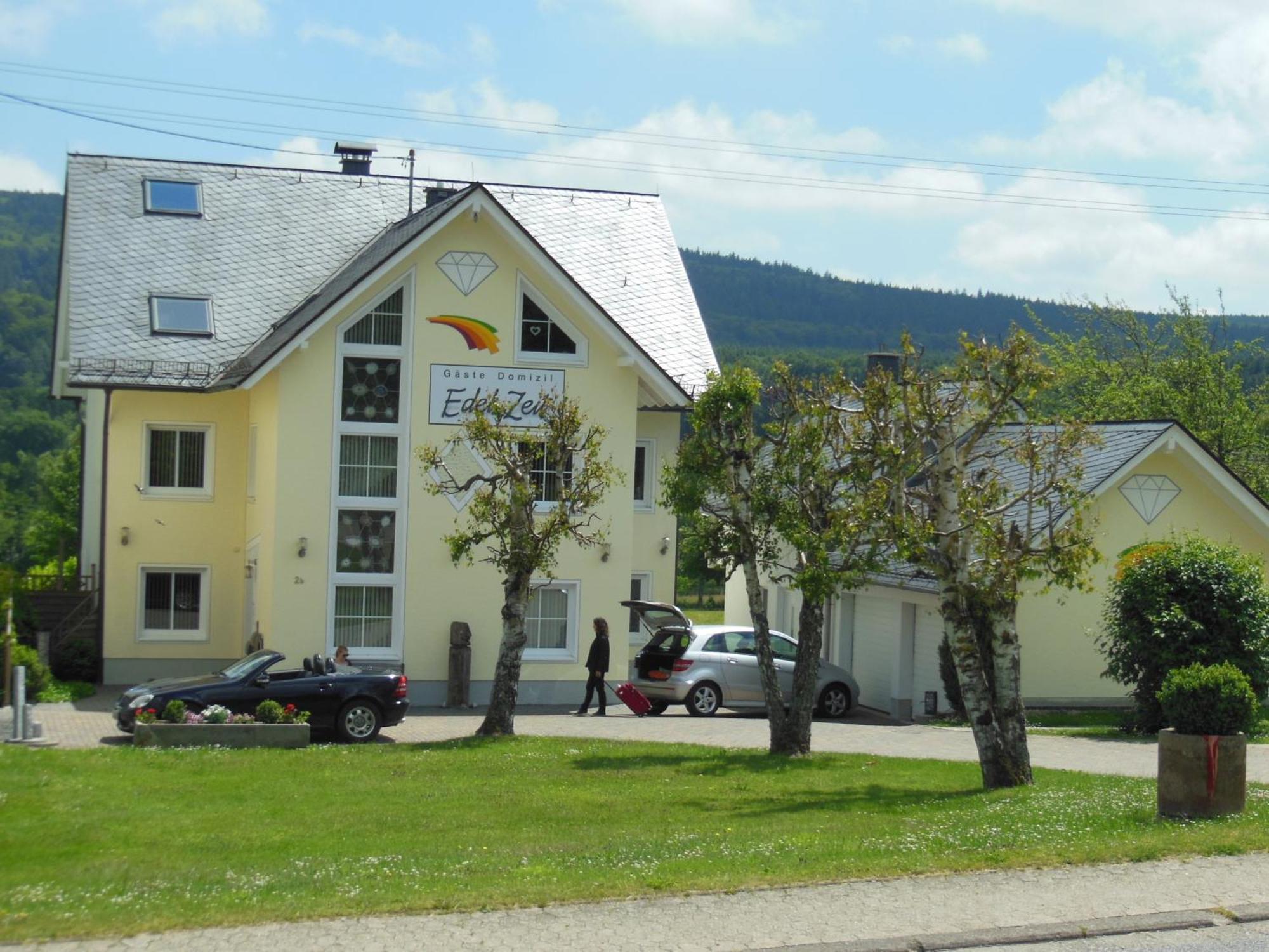 5-Sterne-Fewo "Facette" Allenbach ภายนอก รูปภาพ